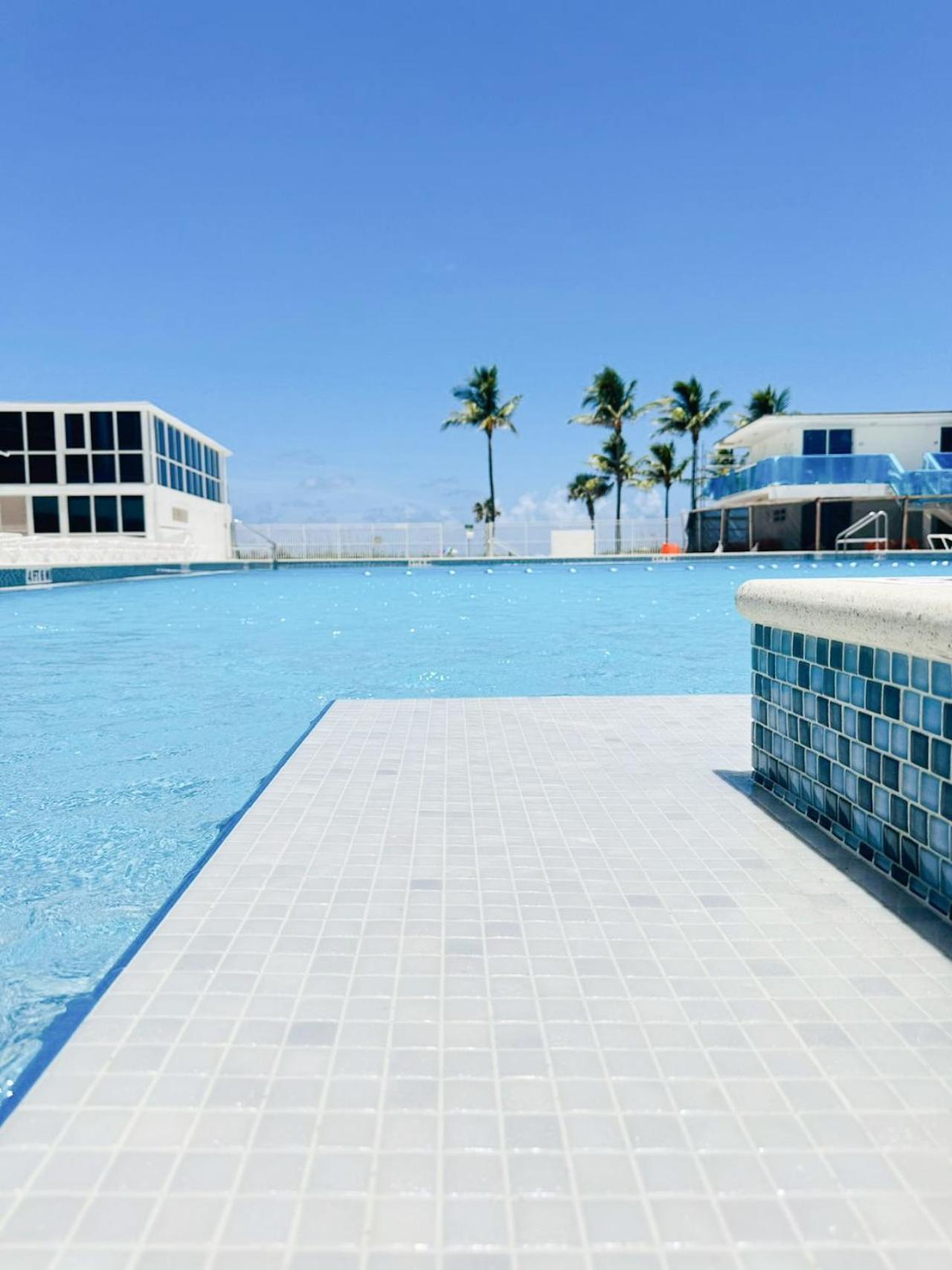 Castle 1733 Ocean View Studio With Direct Beach Access, Pool, Tennis & Free Parking Miami Beach Zewnętrze zdjęcie