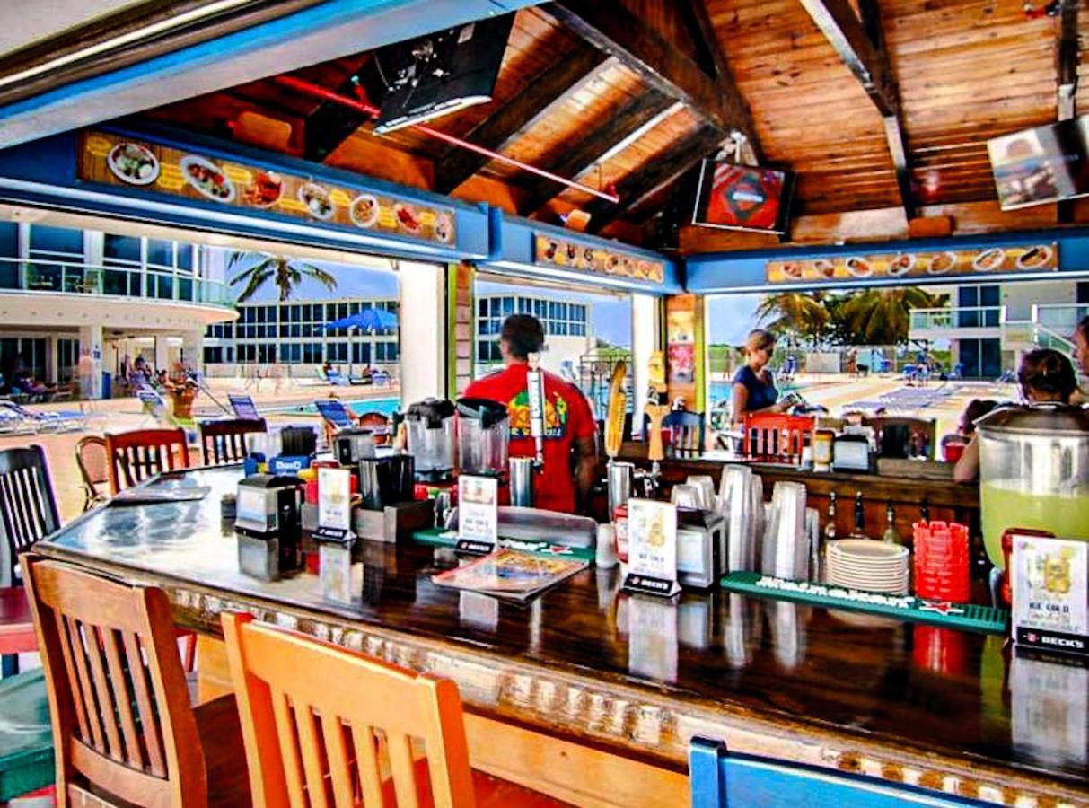 Castle 1733 Ocean View Studio With Direct Beach Access, Pool, Tennis & Free Parking Miami Beach Zewnętrze zdjęcie