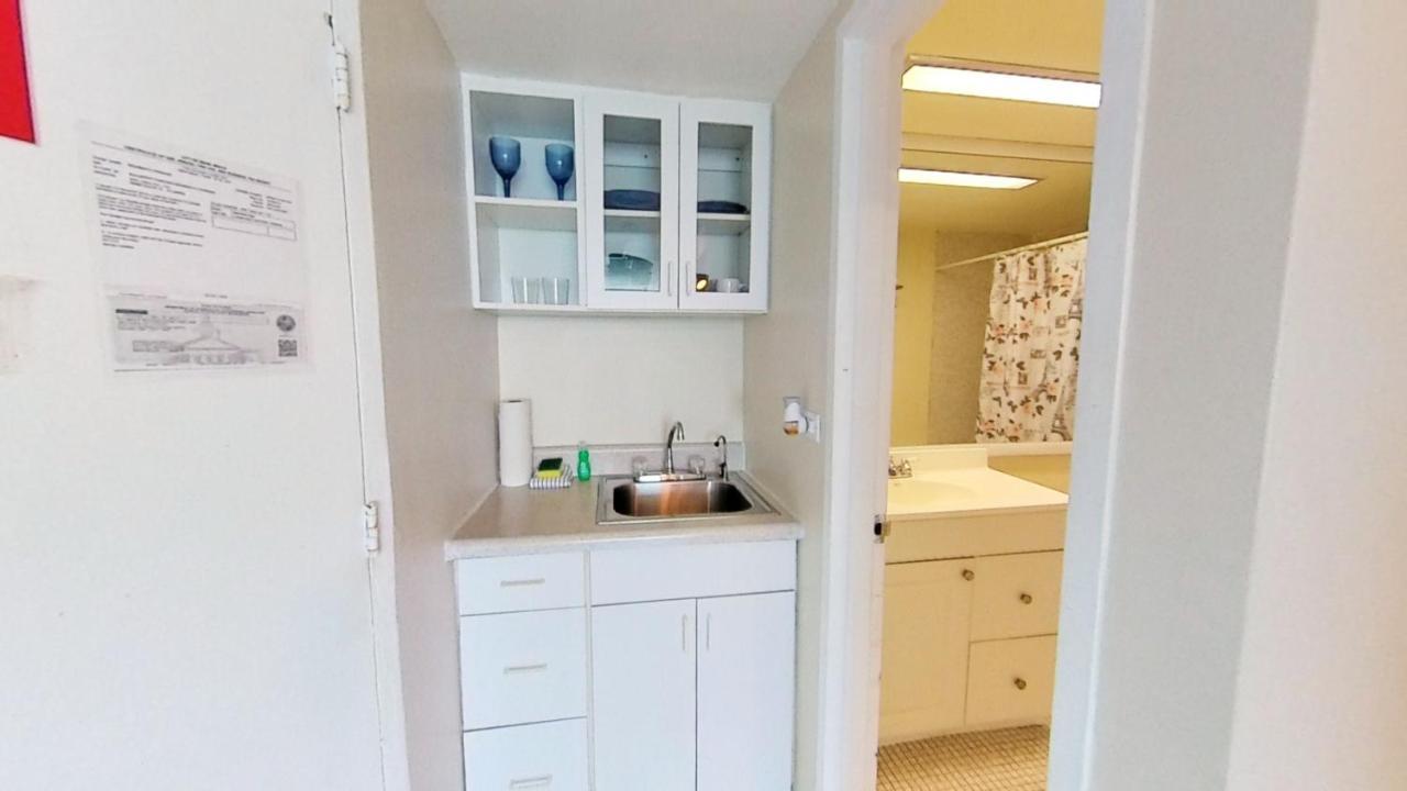 Castle 1733 Ocean View Studio With Direct Beach Access, Pool, Tennis & Free Parking Miami Beach Zewnętrze zdjęcie